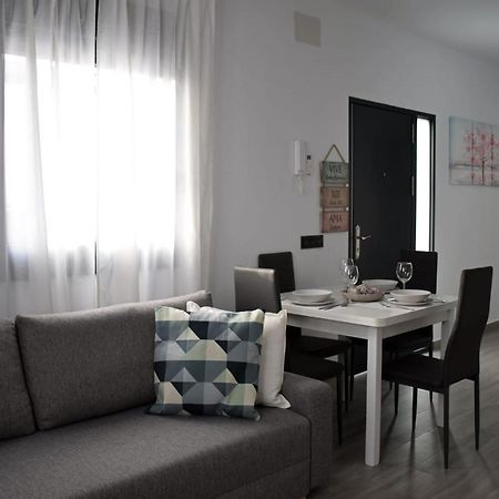 Alojamientos Lola, Suite Con Jacuzzi Benalup-Casas Viejas Exterior foto