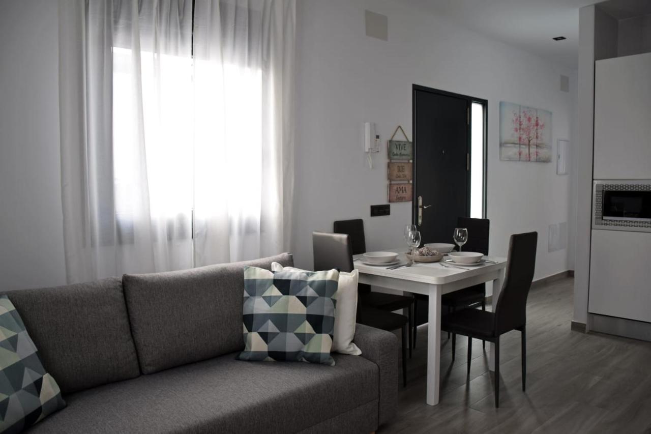 Alojamientos Lola, Suite Con Jacuzzi Benalup-Casas Viejas Exterior foto
